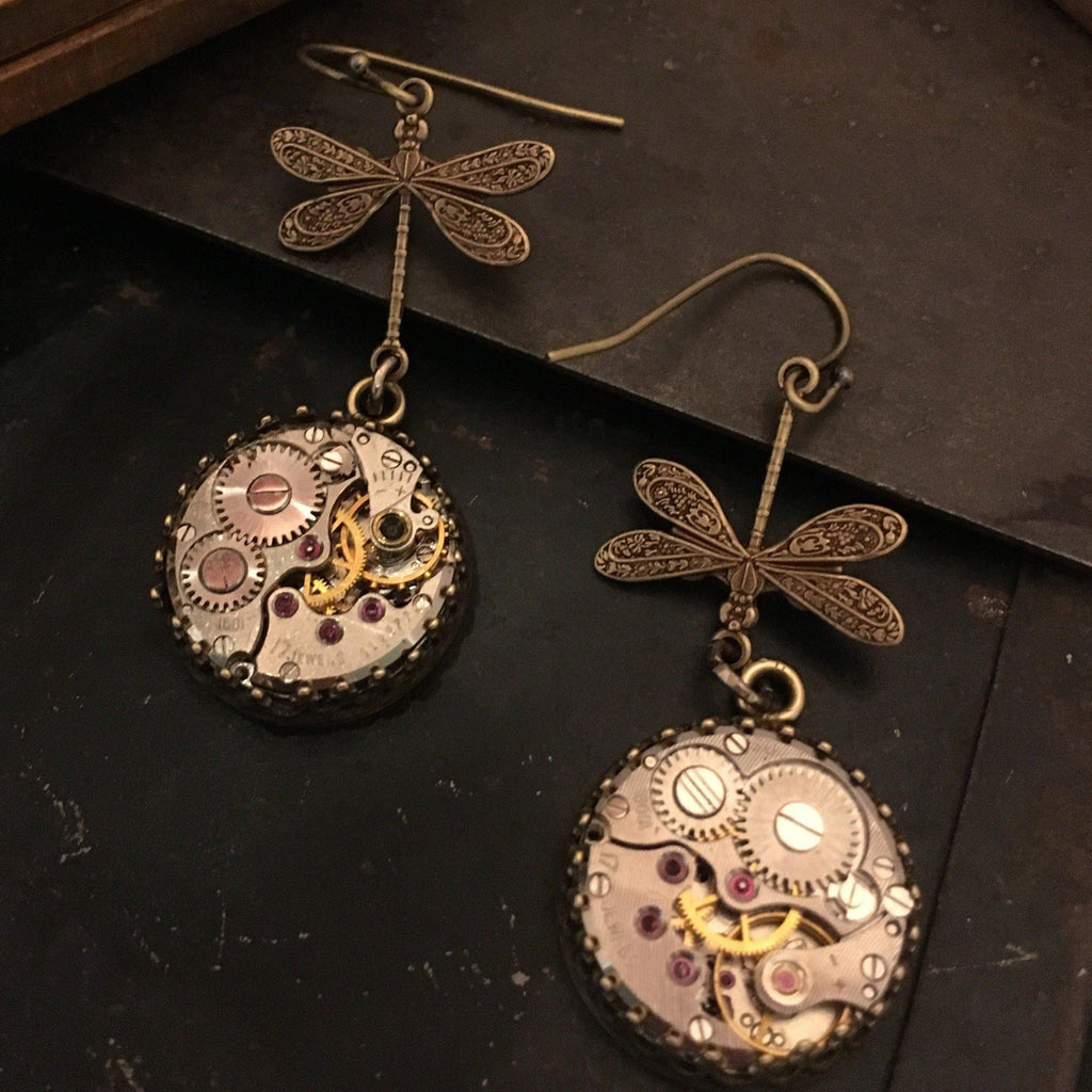 Nadine, Medium Dragonfly Earrings - The Victorian Magpie