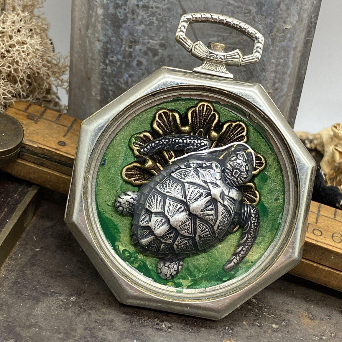 Hudson, Seaturtle Necklace - The Victorian Magpie